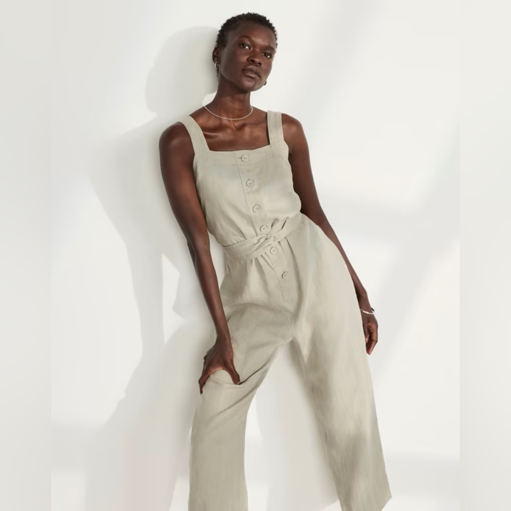 Everlane linen picnic jumpsuit in sea grass, like new size 00